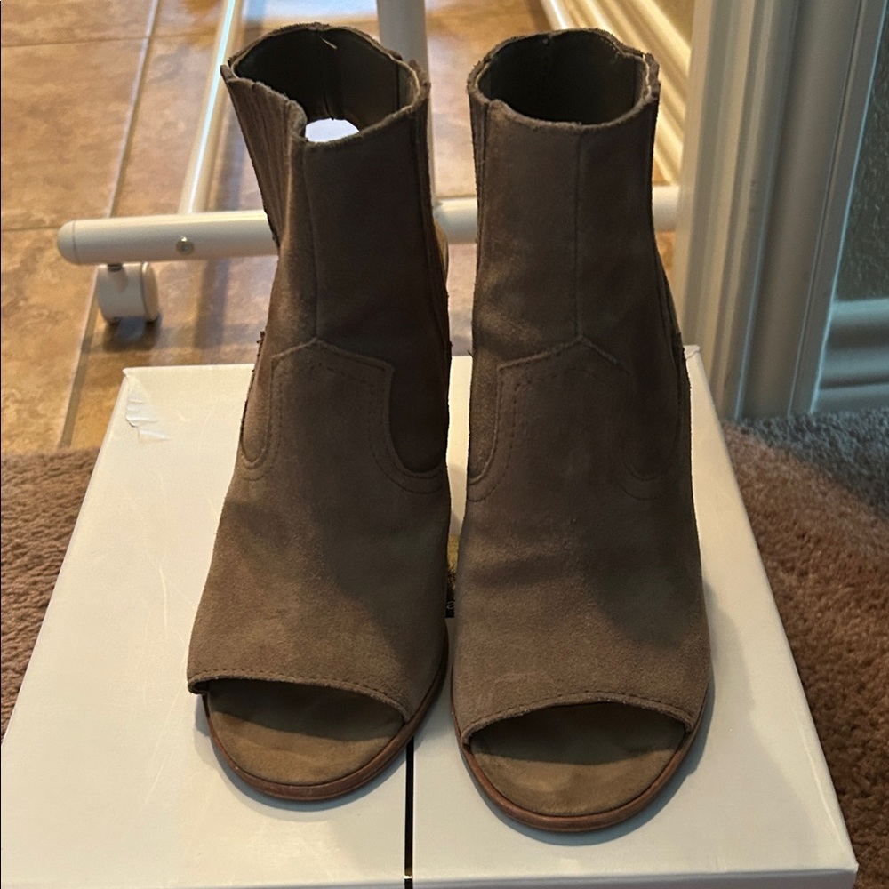 Dolce Vita Brown Peep-Toe Ankle Booties